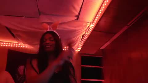 Snapshot of tsnitra chatting on December 20, 2024, 2:27 pm TsNitra online show from December 20, 2024, 2:27 pm