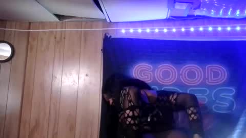 Snapshot of tsnitra chatting on November 10, 2025, 7:40 am TsNitra online show from November 10, 2025, 7:40 am