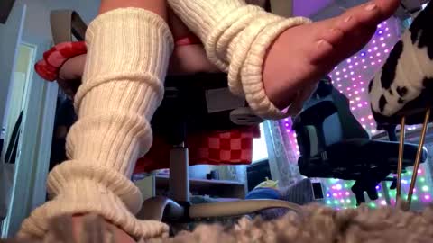 Snapshot of tsunderenextdoor chatting on September 10, 2025, 6:52 pm MOCHI NEXT DOOR online show from September 10, 2025, 6:52 pm