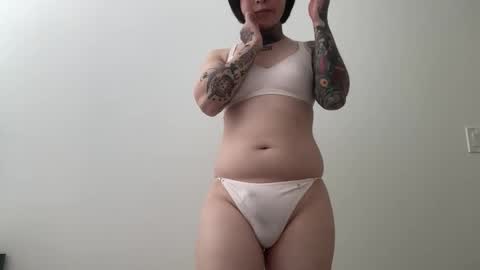 Snapshot of tts4everlove chatting on October 6, 2025, 2:25 pm tts4everlove online show from October 6, 2025, 2:25 pm