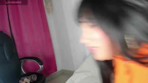 Snapshot of tu_nuttella3 chatting on October 20, 2025, 9:21 am Susan online show from October 20, 2025, 9:21 am