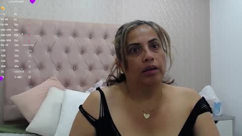 Snapshot of tugochita chatting on February 7, 2025, 7:49 pm TuGochita online show from February 7, 2025, 7:49 pm