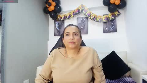 Snapshot of tugochita chatting on October 12, 2025, 12:48 pm TuGochita online show from October 12, 2025, 12:48 pm