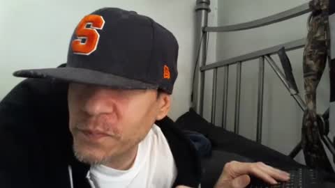 Snapshot of twistedvanilla chatting on December 14, 2024, 8:40 pm twistedvanilla online show from December 14, 2024, 8:40 pm