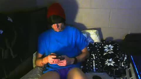 Snapshot of tylerlee199169 chatting on December 6, 2024, 6:04 am Tyler online show from December 6, 2024, 6:04 am