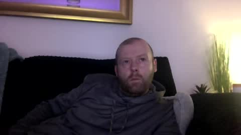 Snapshot of ukmatty3 chatting on March 10, 2025, 8:23 pm ukmatty3 online show from March 10, 2025, 8:23 pm