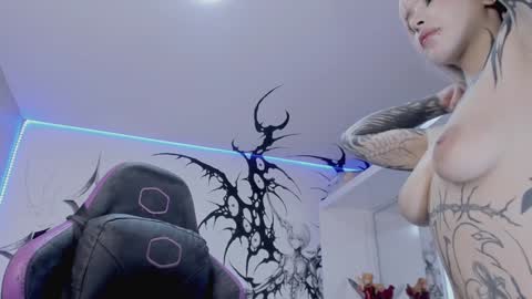 Snapshot of unachimbaherida chatting on February 1, 2025, 6:21 am Elle Danielle  online show from February 1, 2025, 6:21 am