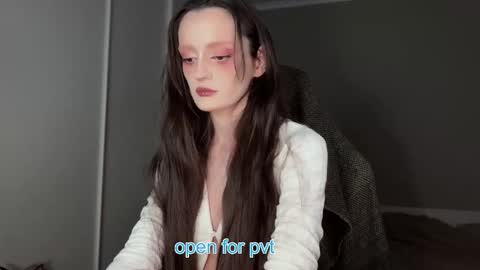 Snapshot of unhollymeow chatting on September 30, 2025, 7:41 pm Irene online show from September 30, 2025, 7:41 pm