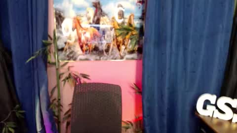 Snapshot of unknown_trans18 chatting on October 20, 2025, 12:44 am unknown_trans18 online show from October 20, 2025, 12:44 am