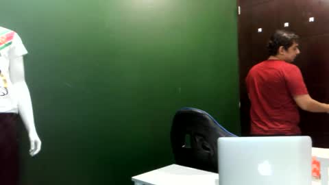 Snapshot of unlimitedfantasy chatting on November 17, 2025, 4:24 pm Thiago online show from November 17, 2025, 4:24 pm