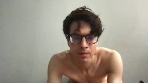 Snapshot of upsetboy chatting on September 16, 2025, 4:52 pm deaf mute boy online show from September 16, 2025, 4:52 pm