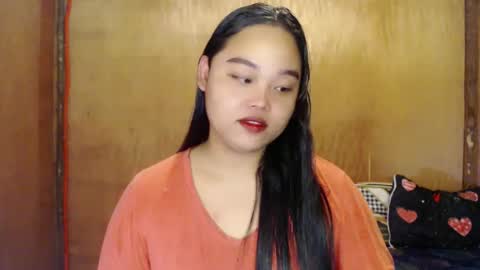Snapshot of urasian_hotchix69 chatting on January 6, 2025, 5:19 am Lycah online show from January 6, 2025, 5:19 am