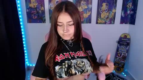 Danielle  online show from September 10, 2025, 12:43 am