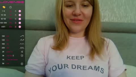 Snapshot of urbadkitty chatting on December 2, 2024, 10:28 am urbadkitty online show from December 2, 2024, 10:28 am