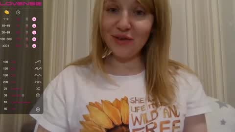 Snapshot of urbadkitty chatting on December 13, 2024, 4:27 pm urbadkitty online show from December 13, 2024, 4:27 pm