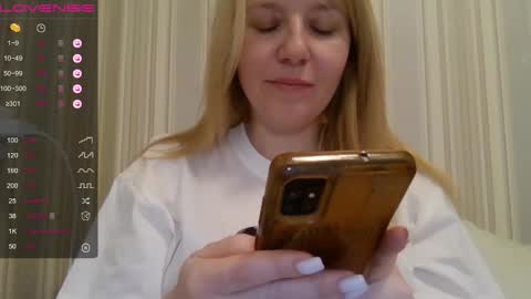 Snapshot of urbadkitty chatting on January 10, 2025, 12:47 pm urbadkitty online show from January 10, 2025, 12:47 pm