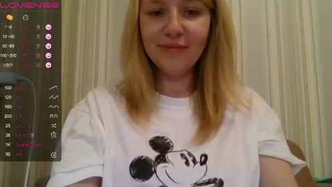 Snapshot of urbadkitty chatting on February 22, 2025, 3:14 pm urbadkitty online show from February 22, 2025, 3:14 pm