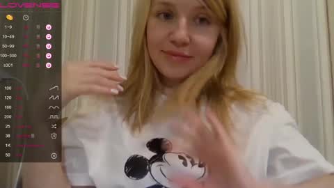 Snapshot of urbadkitty chatting on March 1, 2025, 12:56 pm urbadkitty online show from March 1, 2025, 12:56 pm