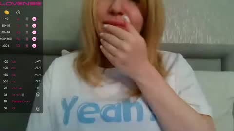 Snapshot of urbadkitty chatting on March 10, 2025, 6:38 am urbadkitty online show from March 10, 2025, 6:38 am