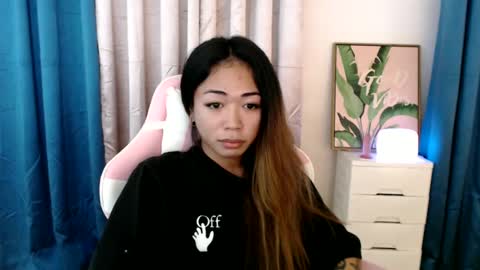 Snapshot of urfantacyjamaica chatting on February 11, 2025, 11:44 pm ayumi reacher online show from February 11, 2025, 11:44 pm