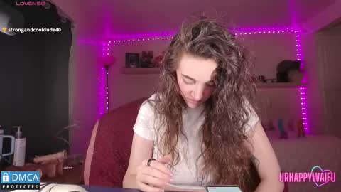 Snapshot of urhappywaifu chatting on October 22, 2025, 12:22 am kae online show from October 22, 2025, 12:22 am