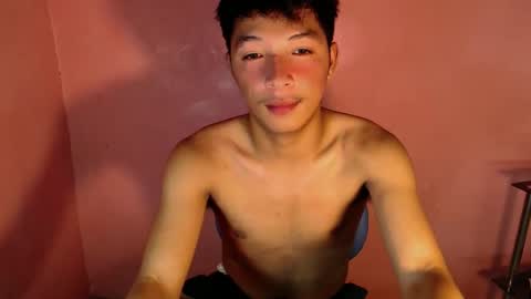 Snapshot of urhotethanxx chatting on December 5, 2024, 10:33 am Ethan online show from December 5, 2024, 10:33 am