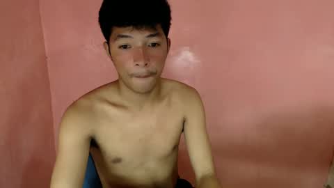 Snapshot of urhotethanxx chatting on December 15, 2024, 2:16 pm Ethan online show from December 15, 2024, 2:16 pm