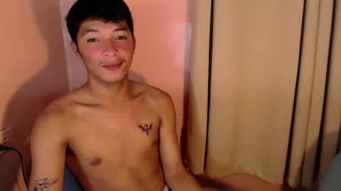 Snapshot of urhotethanxx chatting on December 19, 2024, 2:24 pm Ethan online show from December 19, 2024, 2:24 pm