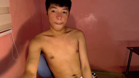 Snapshot of urhotethanxx chatting on December 23, 2024, 11:04 am Ethan online show from December 23, 2024, 11:04 am