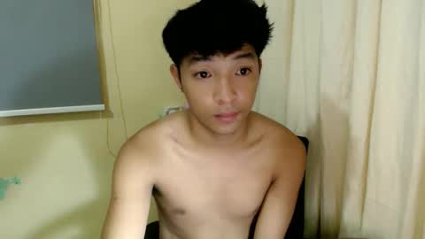 Snapshot of urhotethanxx chatting on October 6, 2025, 5:32 pm Ethan online show from October 6, 2025, 5:32 pm