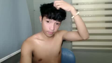 Snapshot of urhotethanxx chatting on October 16, 2025, 5:36 pm Ethan online show from October 16, 2025, 5:36 pm