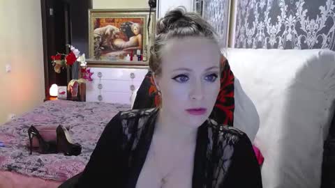 Snapshot of ursecrettreasure88 chatting on October 21, 2025, 11:22 am UrSecretTreasure88 online show from October 21, 2025, 11:22 am