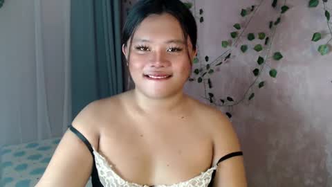 Bella Miles Olivia online show from December 7, 2024, 5:59 am