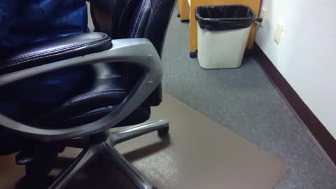 Snapshot of useemie chatting on January 3, 2025, 8:22 pm useemie online show from January 3, 2025, 8:22 pm