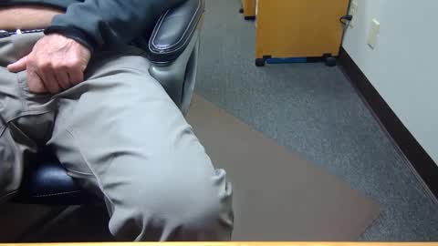 Snapshot of useemie chatting on March 10, 2025, 10:34 pm useemie online show from March 10, 2025, 10:34 pm