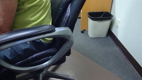 Snapshot of useemie chatting on September 12, 2025, 7:58 pm useemie online show from September 12, 2025, 7:58 pm