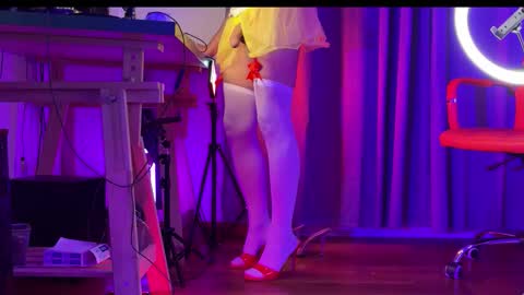 Snapshot of utopia2024 chatting on October 21, 2025, 9:15 pm sdickyinout online show from October 21, 2025, 9:15 pm