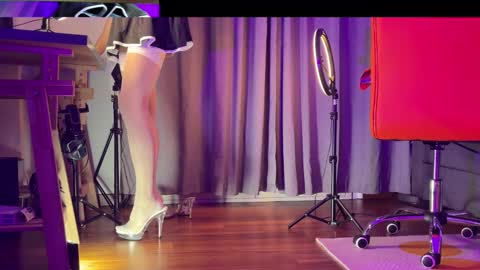 Snapshot of utopia2024 chatting on November 1, 2025, 9:11 am sdickyinout online show from November 1, 2025, 9:11 am