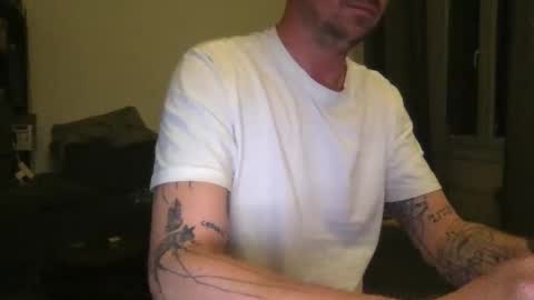 Snapshot of uwantitno chatting on September 30, 2025, 8:36 pm uwantitno online show from September 30, 2025, 8:36 pm