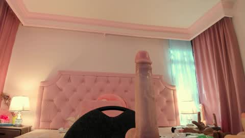 Snapshot of valentoro1 chatting on December 7, 2024, 2:46 pm Vale Toro online show from December 7, 2024, 2:46 pm
