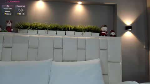 Snapshot of valeriagarciax chatting on December 9, 2024, 12:08 pm ValeriaGarciax online show from December 9, 2024, 12:08 pm