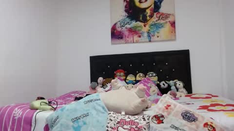Snapshot of valerie_rousse chatting on March 5, 2025, 12:49 am valerie_rousse online show from March 5, 2025, 12:49 am