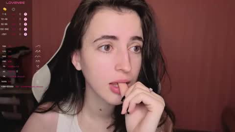 Snapshot of valeritiio chatting on October 5, 2025, 3:49 am valeritiio online show from October 5, 2025, 3:49 am