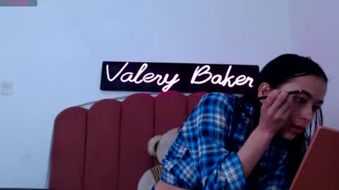 B V Naughty online show from December 21, 2024, 5:18 pm