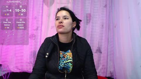 Snapshot of valerysnow_ chatting on February 7, 2025, 10:09 pm Valery online show from February 7, 2025, 10:09 pm