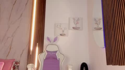 Snapshot of valloletsamar chatting on September 16, 2025, 12:06 pm Vallolet Peach  online show from September 16, 2025, 12:06 pm