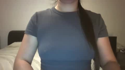 Snapshot of vanesajewel chatting on December 6, 2024, 10:19 pm VanesaJewel online show from December 6, 2024, 10:19 pm