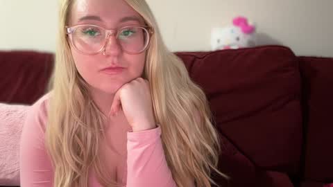 Snapshot of vanillapuddingpie chatting on January 27, 2025, 3:58 am vanillapuddingpie online show from January 27, 2025, 3:58 am