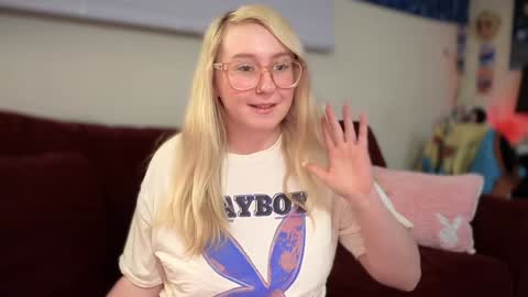 Snapshot of vanillapuddingpie chatting on February 3, 2025, 1:09 am vanillapuddingpie online show from February 3, 2025, 1:09 am