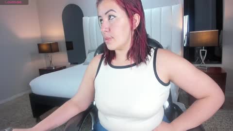 Snapshot of vanitysex chatting on January 4, 2025, 11:33 am Karine online show from January 4, 2025, 11:33 am